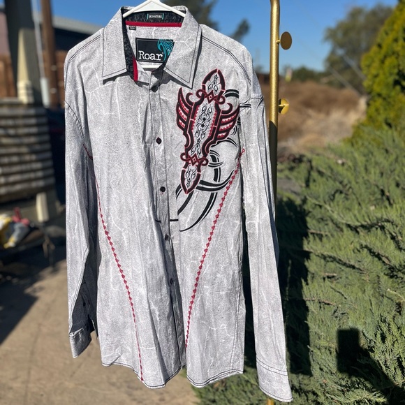 Mens XXL Buckle Roar Long Sleeved Shirt Great Condition - Picture 2 of 8